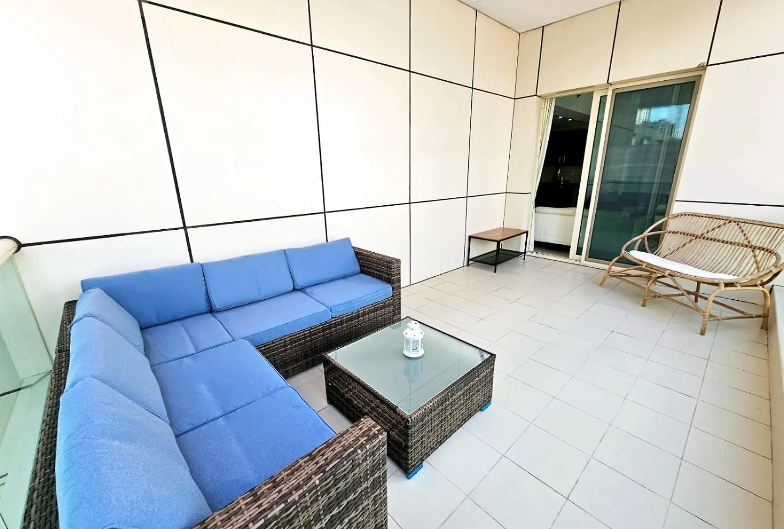 Appartement Sunrise Homes - Pool Side Studio With Huge Balcony Dubai Verenigde Arabische Emiraten