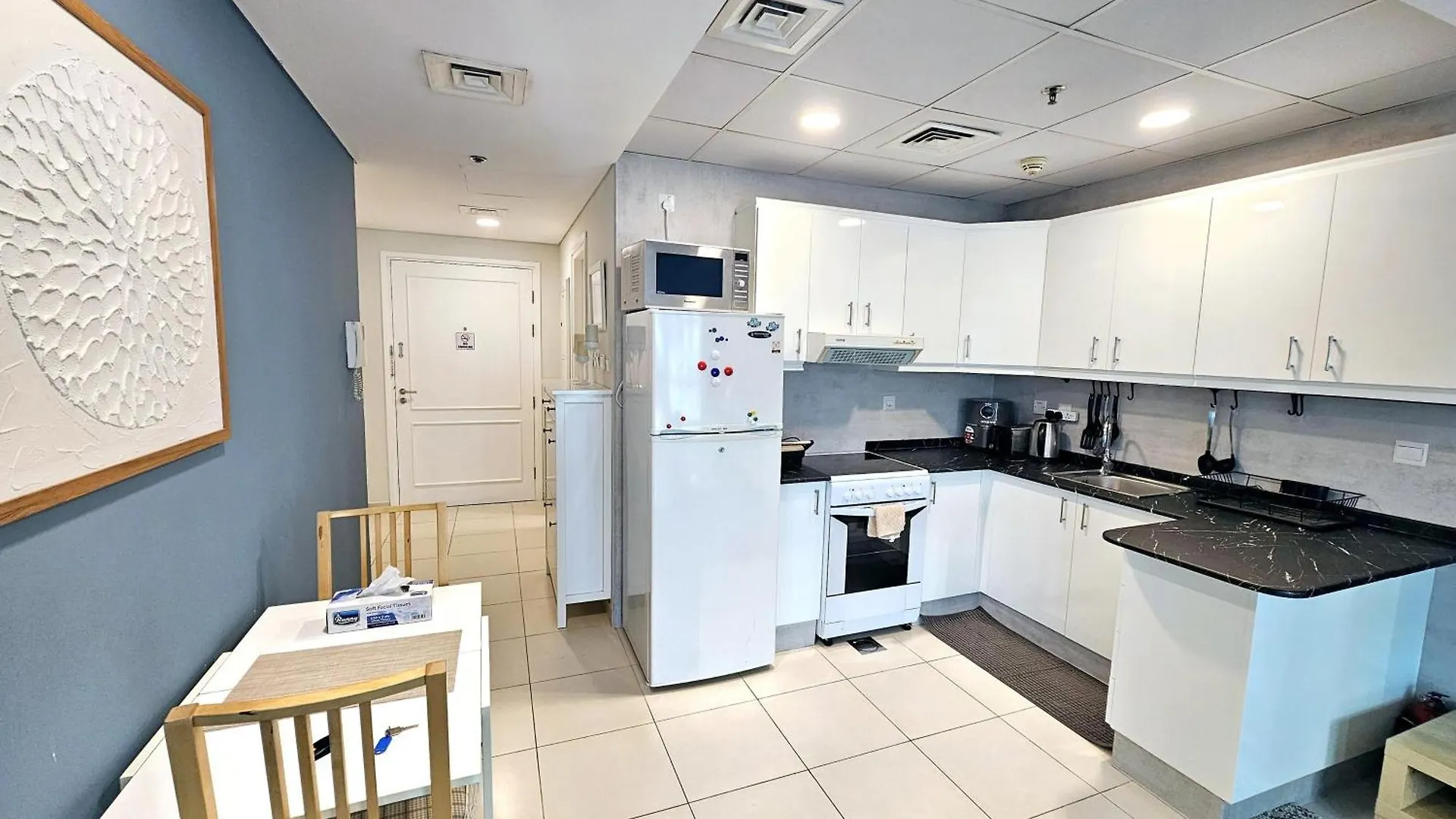 Apartament Sunrise Homes - Pool Side Studio With Huge Balcony Dubaj